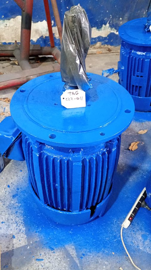 Motores y repuestos en venta